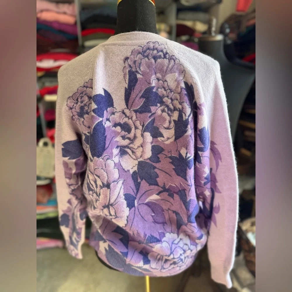 Profondo Blu Floral Cream & Purple Cardigan, Hand-Beaded. L. Wool/Angora. Italy._9